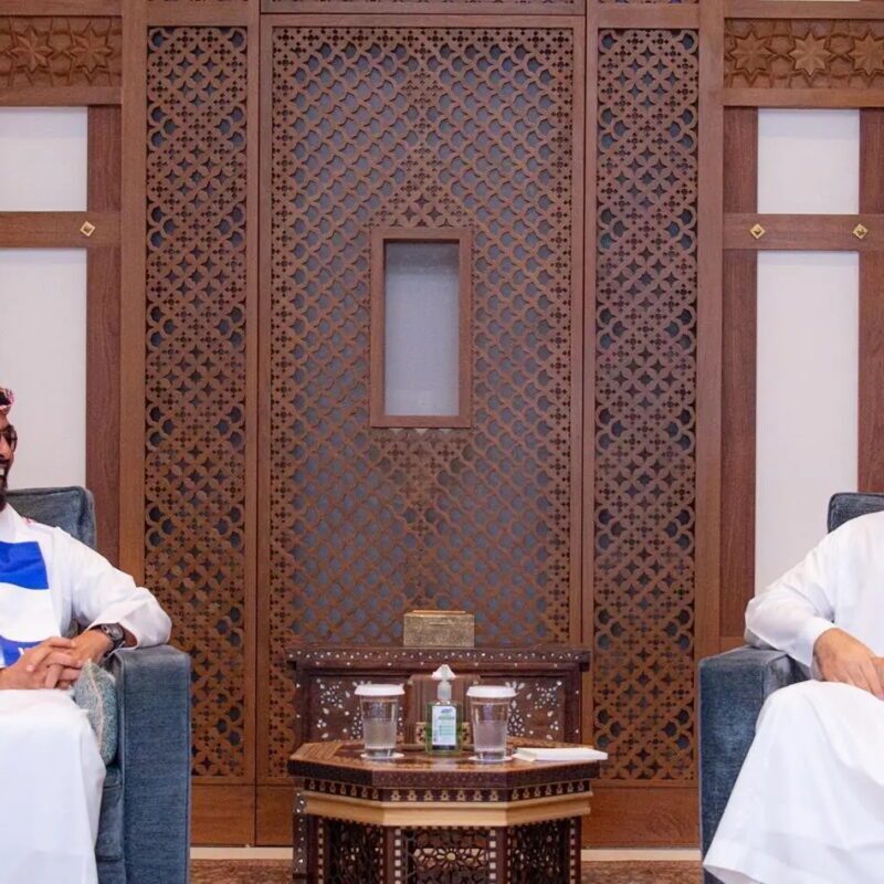 Sheikh Tahnoon bin Zayed, UAE National Security Advisor, paid a visit to Saudi Crown Prince Mohammed bin Salman at Al-Salam Palace in Jeddah on Thursday. In a show of sportsmanship, Sheikh Tahnoon wore the scarf of the kingdom’s Al Hilal soccer team, which knocked Manchester City, the team owned by Sheikh Mansour bin Zayed, Sheikh Tahnoon’s brother and the UAE Vice President, out of the FIFA Club World Cup 2025 on Monday. (Saudi Press Agency)